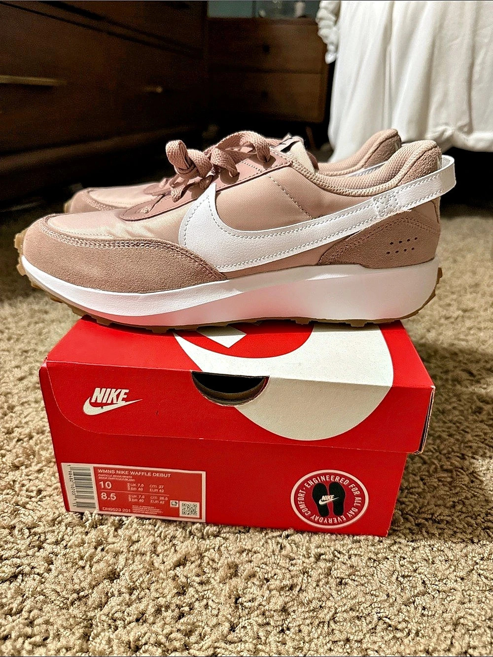 Nike Waffle Debut Sneakers in Pink & White NWT